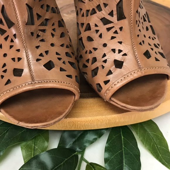 Mea Shadow Laser Cut Peep Toe Heeled Booties - Picture 5 of 9